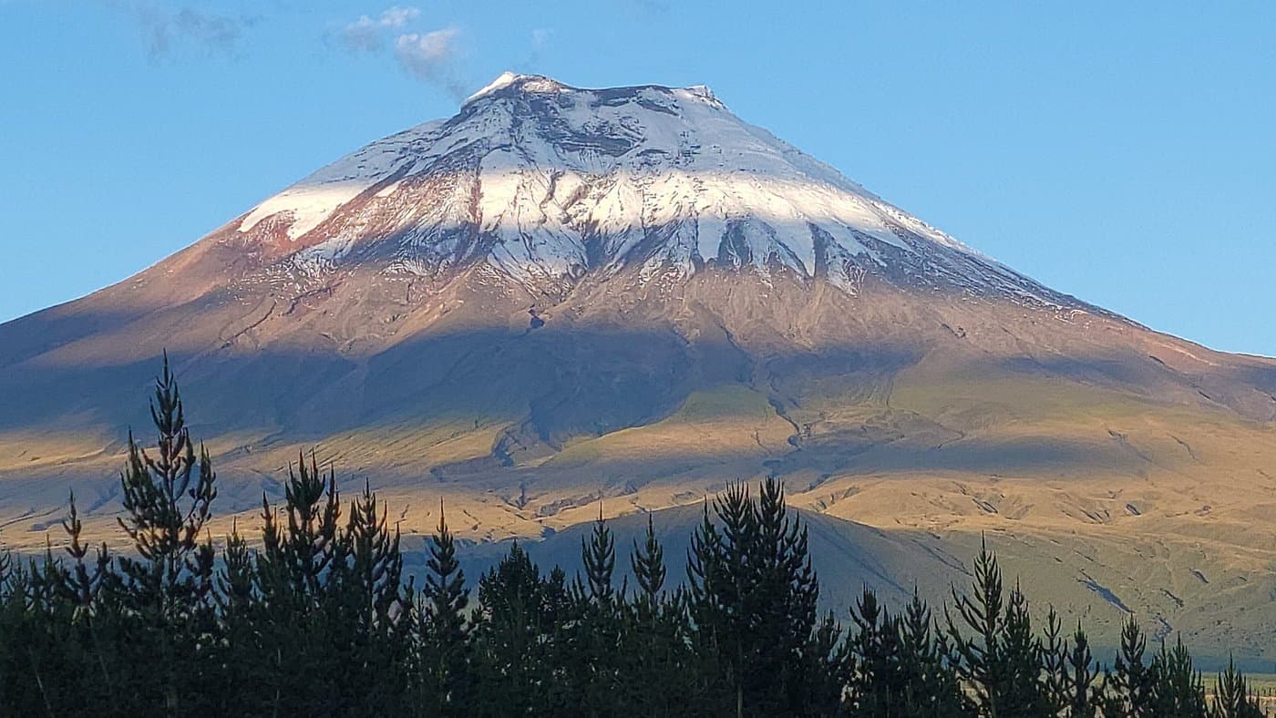 The Ultimate Guide to Ecuador's Avenue of Volcanoes: Cotopaxi, Quilotoa & Chimborazo